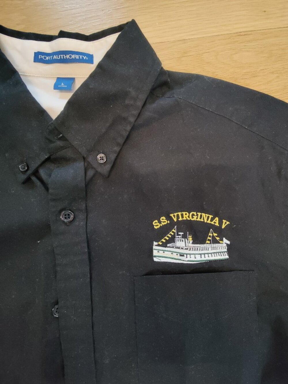 S.S. Virginia V Black Button Down Short Sleeve Shirt Men's Size L